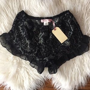 Band of Gypsies Lace Ruffle Short Sz Small